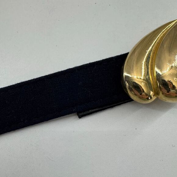Vtg 80s Gold Tone Sea Shell Belt Buckle Black Velvet  Size 8 Adjustable - Picture 7 of 8